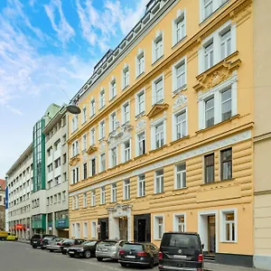 Aparthotel Western Celebrity